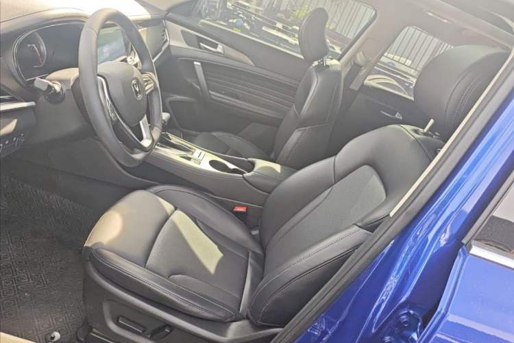 Used CHANGAN CS35PLUS 2019 1.4T DCT Smart Connect Blue Whale Edition Interior 5