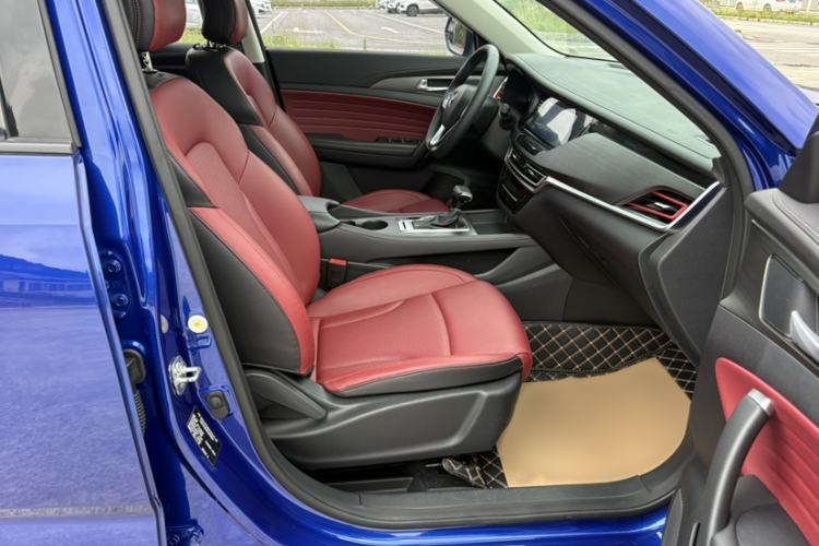 Used CHANGAN CS35PLUS 2019 1.4T DCT Chuanlian Blue Whale Edition Interior 7