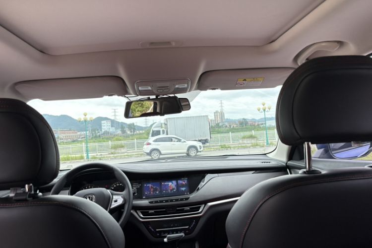 Used CHANGAN CS35PLUS 2019 1.4T DCT Chuanlian Blue Whale Edition Interior 9