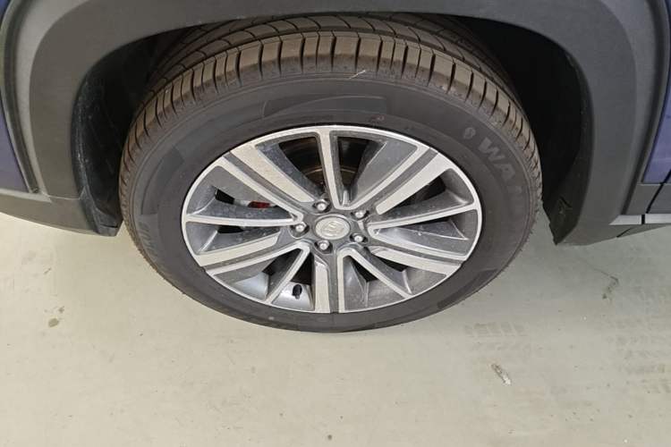 Used CHANGAN CS35PLUS 2019 1.4T DCT Chuanlian Blue Whale Edition Left Front Wheel Hub