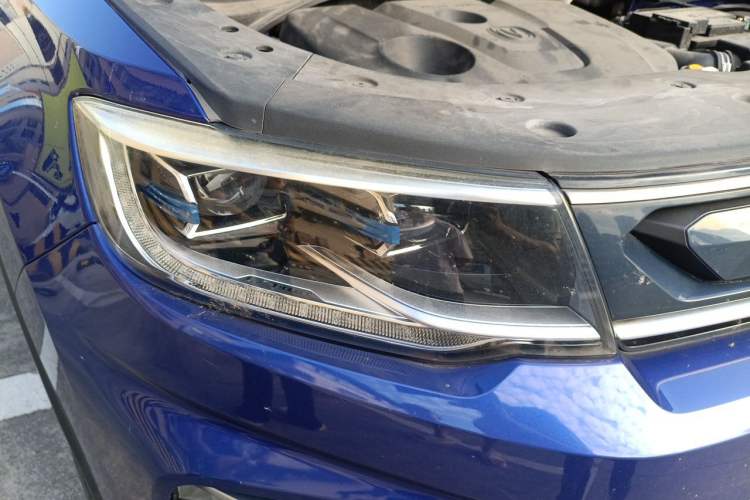 Used CHANGAN CS35PLUS 2019 1.6L Automatic CoolLink Edition Right Front Headlight