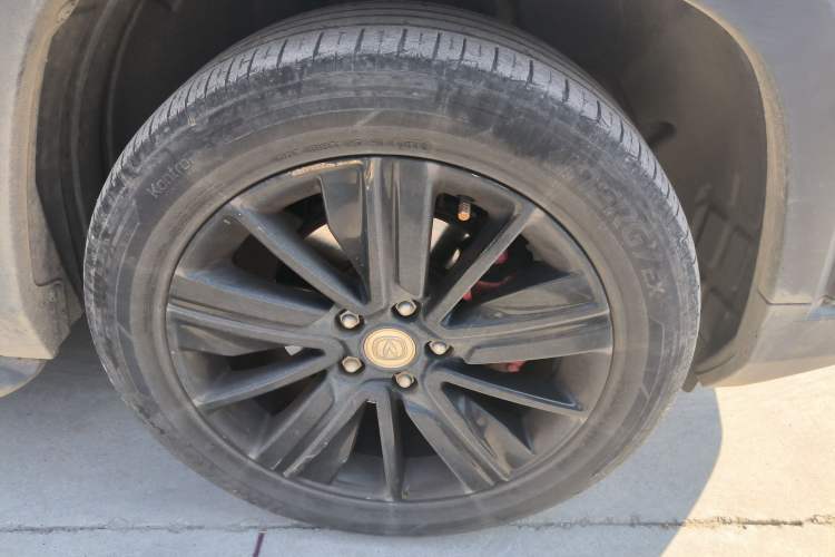 Used CHANGAN CS35PLUS 2019 1.6L Automatic CoolLink Edition Right Front Wheel Hub