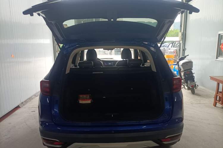 Used CHANGAN CS35PLUS 2019 1.6L Automatic CoolLink Edition Trunk