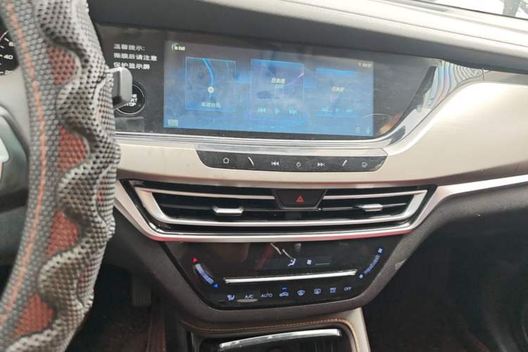 Used CHANGAN CS35PLUS 2019 1.6L Automatic Changlian Edition Audio And AC Panel