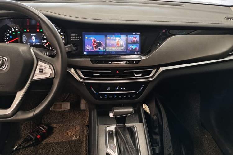 Used CHANGAN CS35PLUS 2019 1.4T DCT Chuanlian Blue Whale Edition Audio And AC Panel