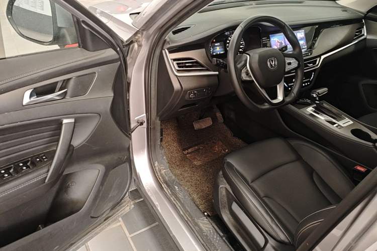 Used CHANGAN CS35PLUS 2019 1.4T DCT Chuanlian Blue Whale Edition Driver Seat