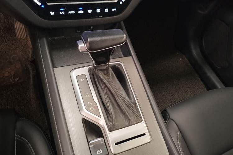 Used CHANGAN CS35PLUS 2019 1.4T DCT Chuanlian Blue Whale Edition Gear Lever