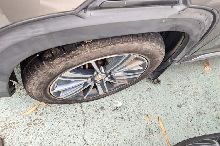 Used CHANGAN CS35PLUS 2019 1.6L Automatic Changlian Edition Left Front Wheel Hub