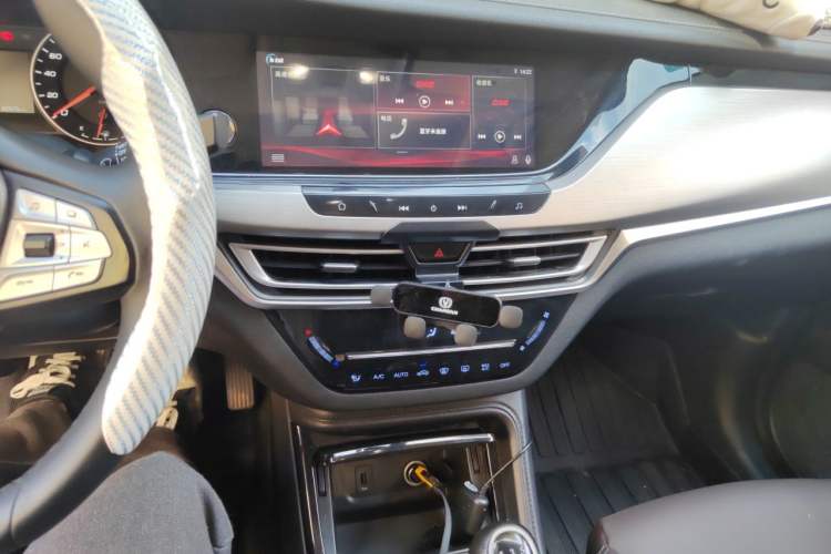 Used CHANGAN CS35PLUS 2019 1.6L Manual Chuanlian Edition Audio And AC Panel