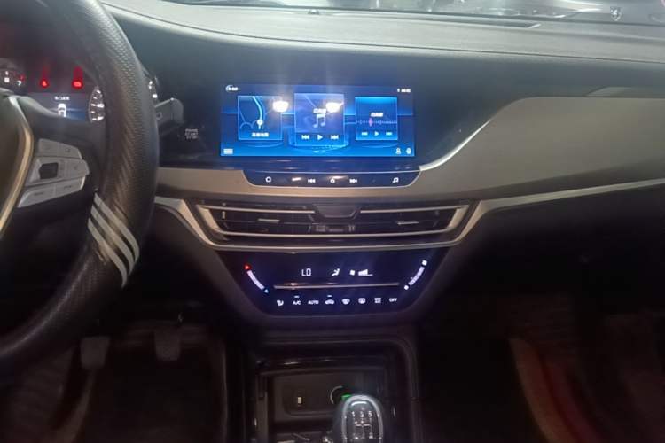 Used CHANGAN CS35PLUS 2019 1.6L Manual Chuanlian Edition Audio And AC Panel