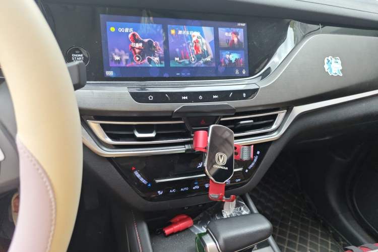 Used CHANGAN CS35PLUS 2019 1.4T DCT Chuanlian Blue Whale Edition Audio And AC Panel