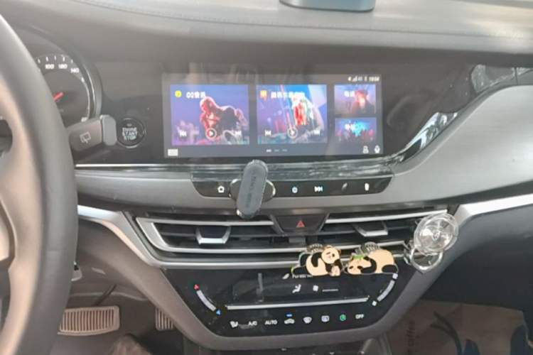 Used CHANGAN CS35PLUS 2019 1.4T DCT CoolLink Blue Whale Edition Audio And AC Panel