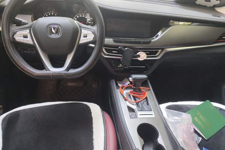 Used CHANGAN CS35PLUS 2019 1.4T DCT Chuanlian Blue Whale Edition Center Console
