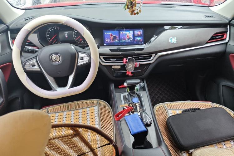 Used CHANGAN CS35PLUS 2019 1.4T DCT Chuanlian Blue Whale Edition Center Console