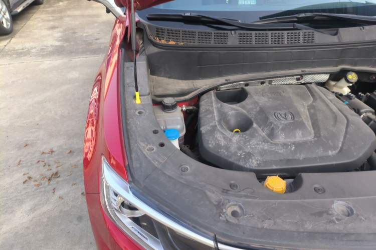 Used CHANGAN CS35PLUS 2019 1.4T DCT CoolLink Blue Whale Edition Engine Bay Right