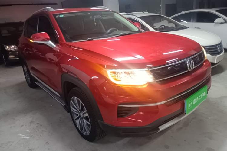 Used CHANGAN CS35PLUS 2019 1.6L Manual Chuanlian Edition Front Right 45 Deg