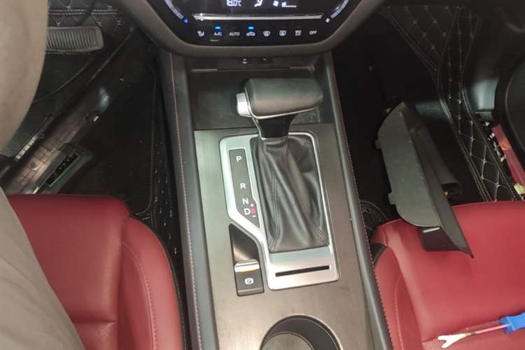 Used CHANGAN CS35PLUS 2019 1.4T DCT Chuanlian Blue Whale Edition Gear Lever