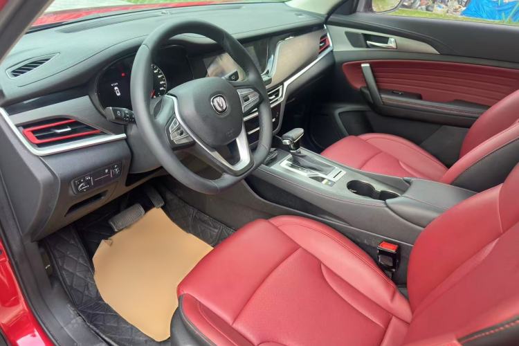 Used CHANGAN CS35PLUS 2019 1.4T DCT Chuanlian Blue Whale Edition Interior 2