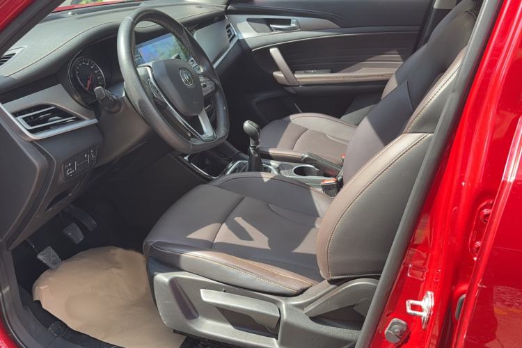 Used CHANGAN CS35PLUS 2019 1.6L Manual Chuanlian Edition Interior 2