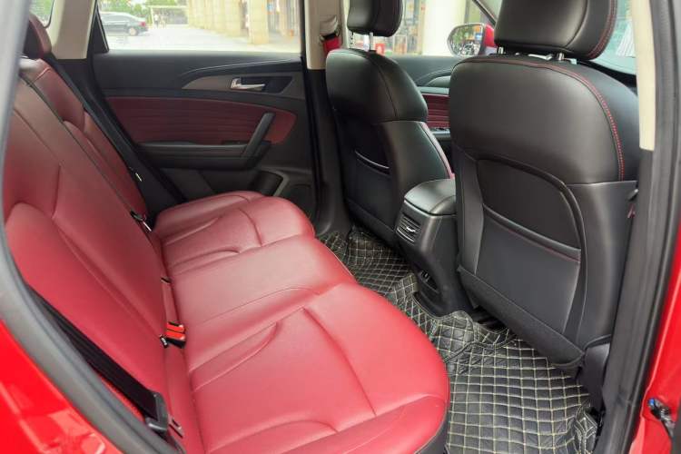 Used CHANGAN CS35PLUS 2019 1.4T DCT Chuanlian Blue Whale Edition Interior 5