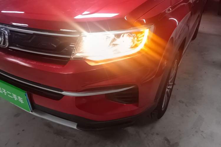 Used CHANGAN CS35PLUS 2019 1.6L Manual Chuanlian Edition Left Front Headlight