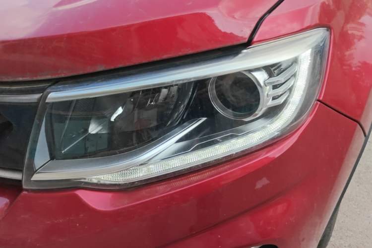 Used CHANGAN CS35PLUS 2019 1.6L Automatic Yue Lian Upgrade Edition Left Front Headlight