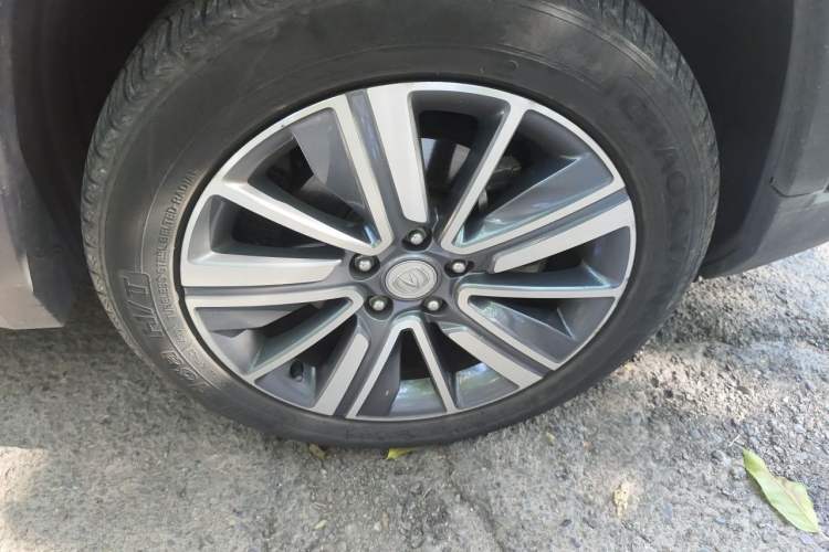 Used CHANGAN CS35PLUS 2019 1.4T DCT Chuanlian Blue Whale Edition Right Front Wheel Hub