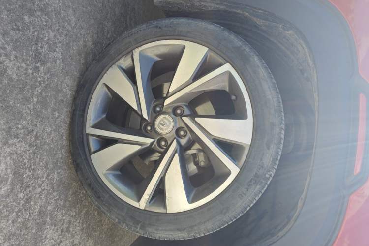 Used CHANGAN CS35PLUS 2019 1.4T DCT CoolLink Blue Whale Edition Right Front Wheel Hub
