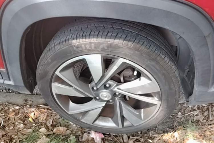 Used CHANGAN CS35PLUS 2019 1.4T DCT CoolLink Blue Whale Edition Right Front Wheel Hub