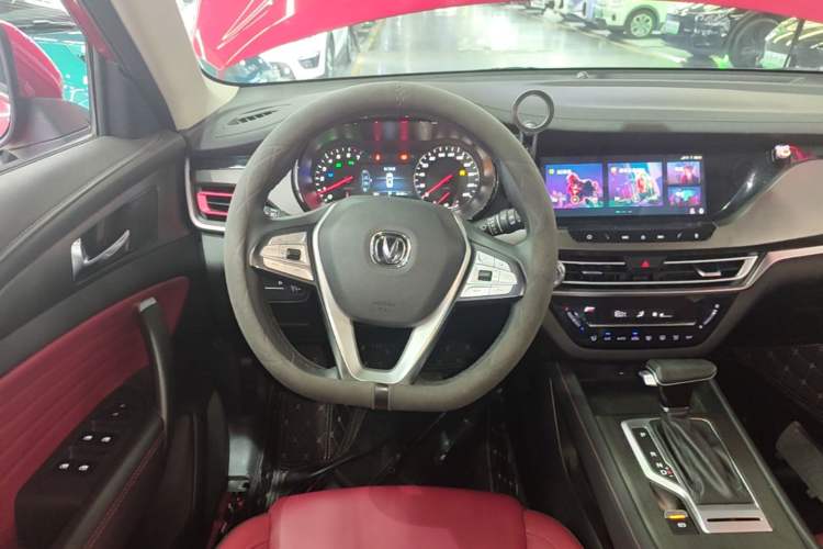 Used CHANGAN CS35PLUS 2019 1.4T DCT Chuanlian Blue Whale Edition Steering Wheel