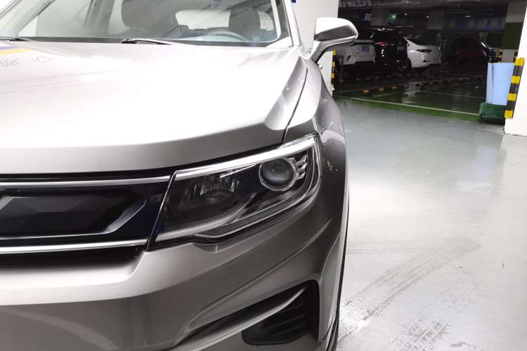 Used CHANGAN CS35PLUS 2019 1.6L Manual Chuanlian Edition Left Front Headlight