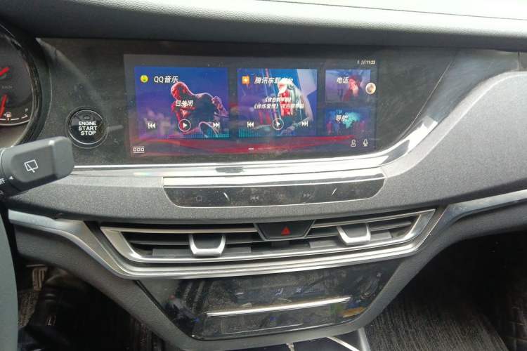 Used CHANGAN CS35PLUS 2019 1.4T DCT New Sharp Blue Whale Edition Audio And AC Panel
