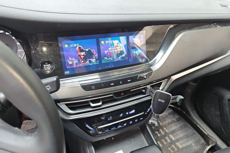 Used CHANGAN CS35PLUS 2019 1.4T DCT Chuanlian Blue Whale Edition Audio And AC Panel