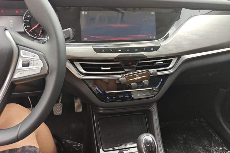 Used CHANGAN CS35PLUS 2019 1.6L Manual Chuanlian Edition Audio And AC Panel
