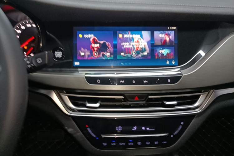 Used CHANGAN CS35PLUS 2019 1.4T DCT Chuanlian Blue Whale Edition Audio And AC Panel