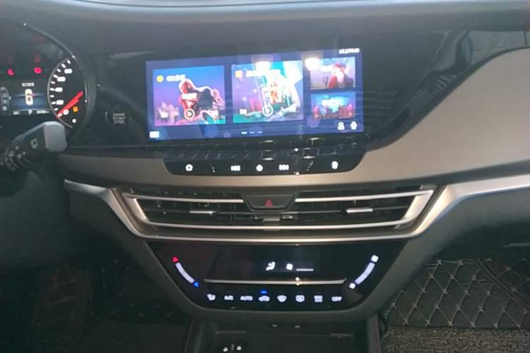 Used CHANGAN CS35PLUS 2019 1.4T DCT Chuanlian Blue Whale Edition Audio And AC Panel