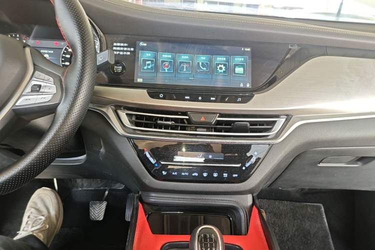 Used CHANGAN CS35PLUS 2019 1.6L Manual Chuanlian Edition Audio And AC Panel