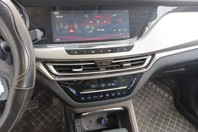 Used CHANGAN CS35PLUS 2019 1.6L Automatic Changlian Edition Audio And AC Panel