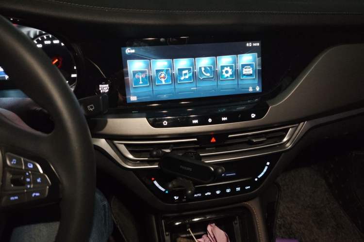 Used CHANGAN CS35PLUS 2019 1.6L Automatic Changlian Edition Audio And AC Panel
