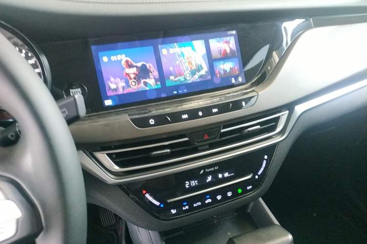 Used CHANGAN CS35PLUS 2019 1.4T DCT CoolLink Blue Whale Edition Audio And AC Panel