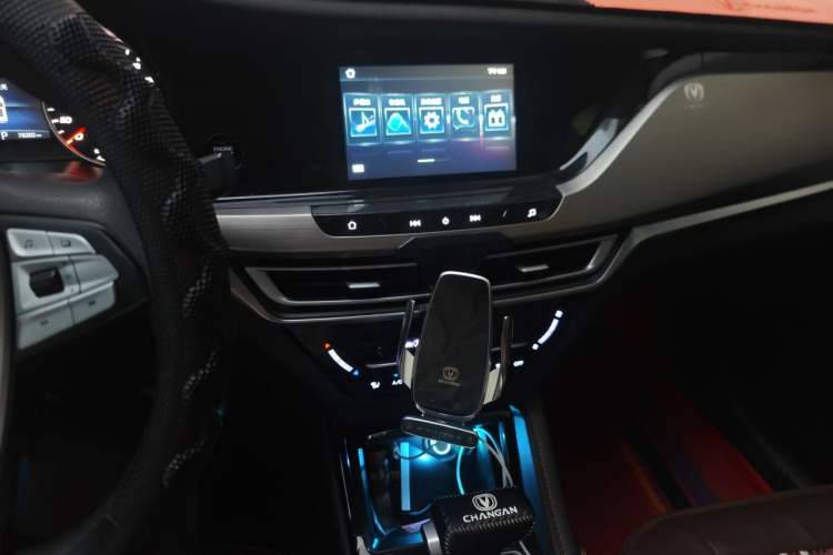 Used CHANGAN CS35PLUS 2019 1.6L Automatic Yue Lian Upgrade Edition Audio And AC Panel