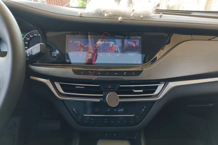 Used CHANGAN CS35PLUS 2019 1.4T DCT Chuanlian Blue Whale Edition Audio And AC Panel