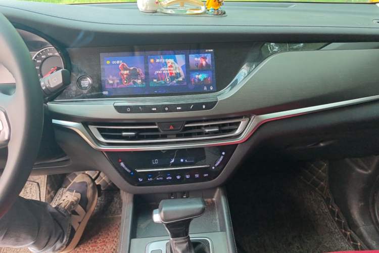Used CHANGAN CS35PLUS 2019 1.4T DCT Chuanlian Blue Whale Edition Audio And AC Panel