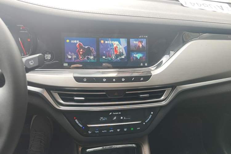 Used CHANGAN CS35PLUS 2019 1.6L Automatic Smart Connectivity Model Audio And AC Panel