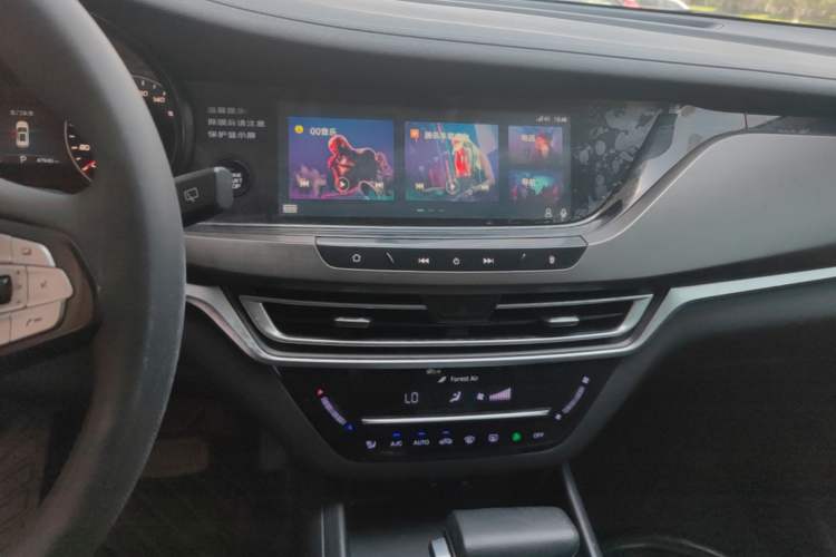 Used CHANGAN CS35PLUS 2019 1.4T DCT CoolLink Blue Whale Edition Audio And AC Panel