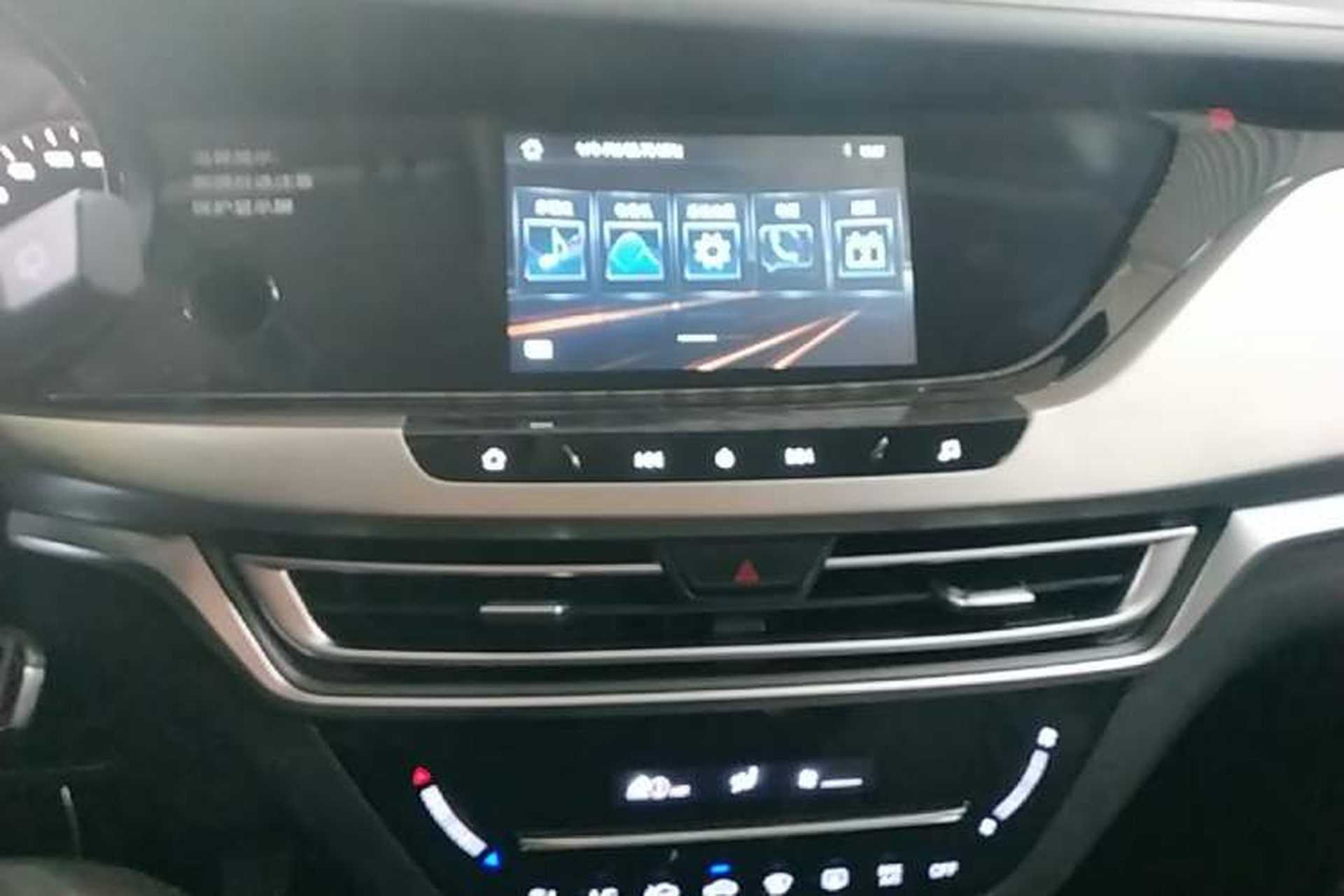 Used CHANGAN CS35PLUS 2019 1.6L Manual E-Link Upgrade Edition Audio And AC Panel