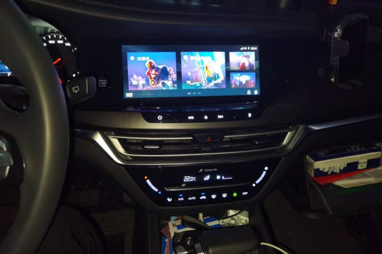 Used CHANGAN CS35PLUS 2019 1.4T DCT CoolLink Blue Whale Edition Audio And AC Panel