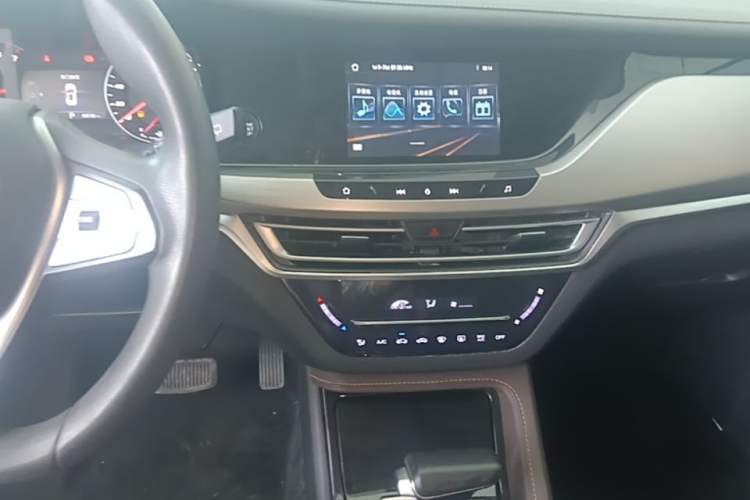Used CHANGAN CS35PLUS 2019 1.6L Automatic Yue Lian Upgrade Edition Audio And AC Panel