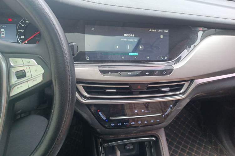 Used CHANGAN CS35PLUS 2019 1.6L Manual Cool Edition Audio And AC Panel