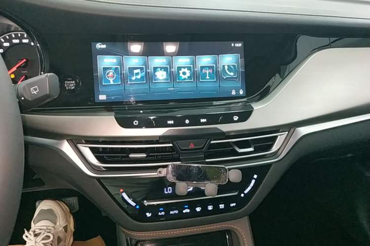 Used CHANGAN CS35PLUS 2019 1.6L Automatic Changlian Edition Audio And AC Panel